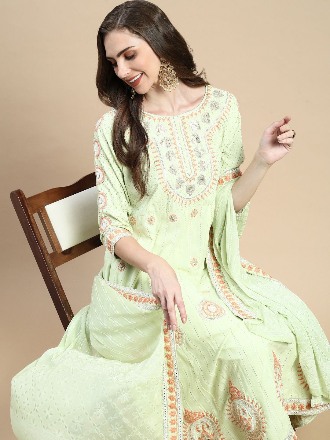 SHOWOFF Women Ethnic Motifs Embroidered Panelled Sequinned Kurta with Trousers & With Dupatta, Green
SHOWOFF Women Ethnic Motifs Embroidered Panelled Sequinned Kurta with Trousers & With Dupatta, Green