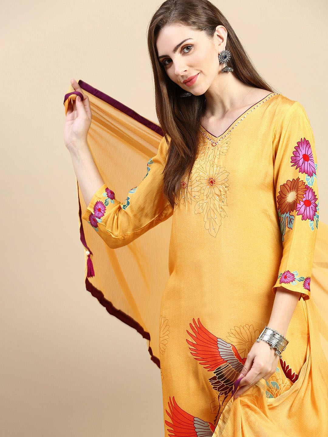 SHOWOFF Women Floral Printed Regular Beads and Stones Kurta with Trousers & With Dupatta, Mustard
SHOWOFF Women Floral Printed Regular Beads and Stones Kurta with Trousers & With Dupatta, Mustard