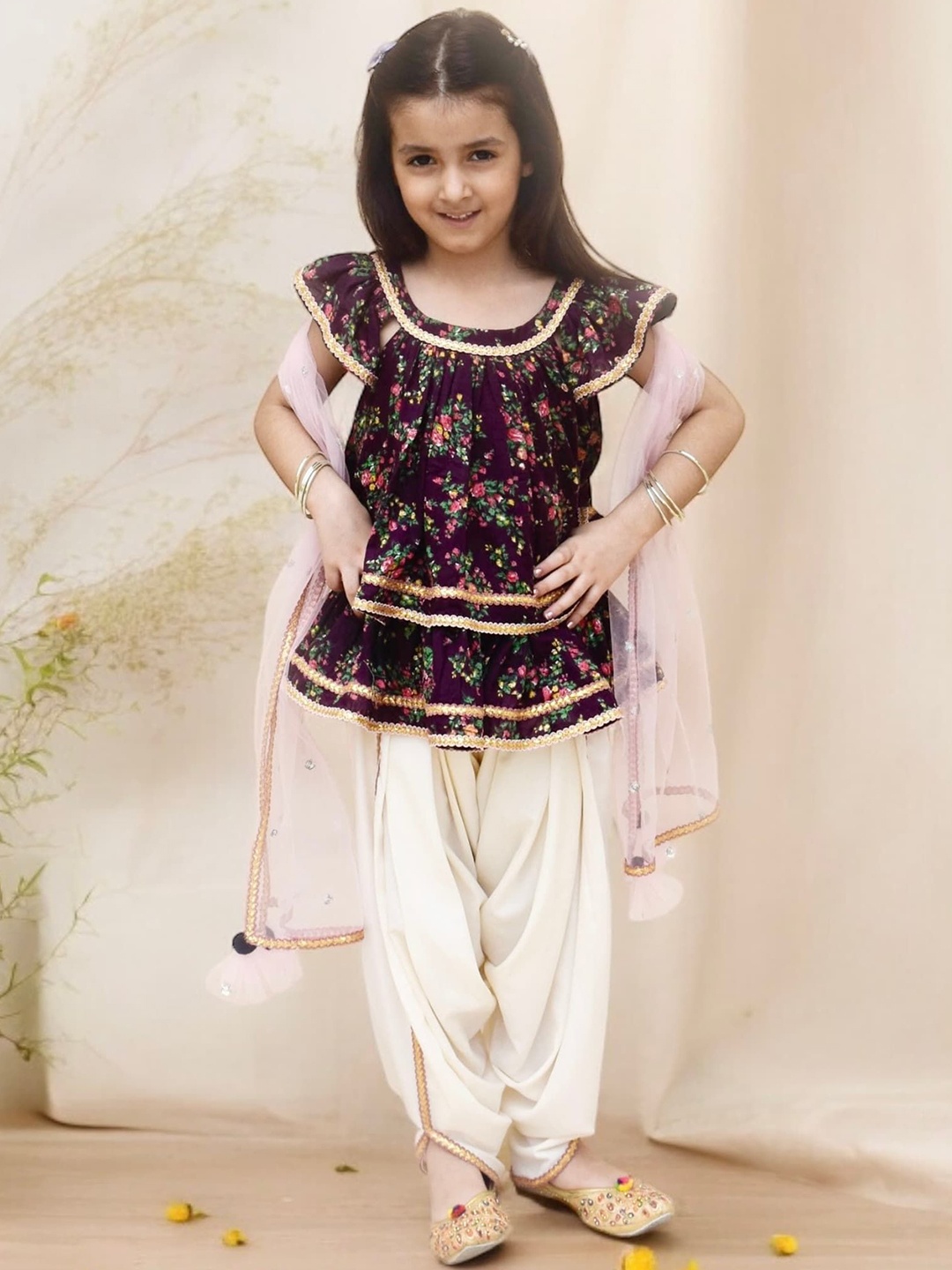 Fayon Kids Girls Floral Printed Regular Pure Cotton Kurti with Dhoti Pants & With Dupatta, Purple
Fayon Kids Girls Floral Printed Regular Pure Cotton Kurti with Dhoti Pants & With Dupatta, Purple