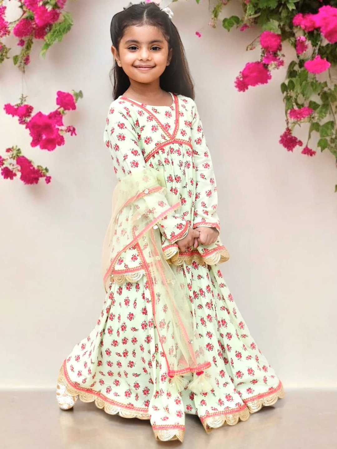 Fayon Kids Girls Floral Printed Regular Pure Cotton Kurti with Sharara & With Dupatta, Green
Fayon Kids Girls Floral Printed Regular Pure Cotton Kurti with Sharara & With Dupatta, Green