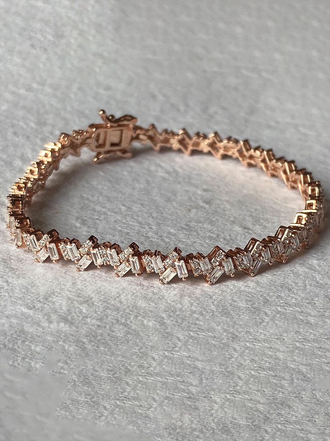 THE WOKE COLLECTION Women Sterling Silver Cubic Zirconia Rose Gold-Plated Wraparound Bracelet
THE WOKE COLLECTION Women Sterling Silver Cubic Zirconia Rose Gold-Plated Wraparound Bracelet