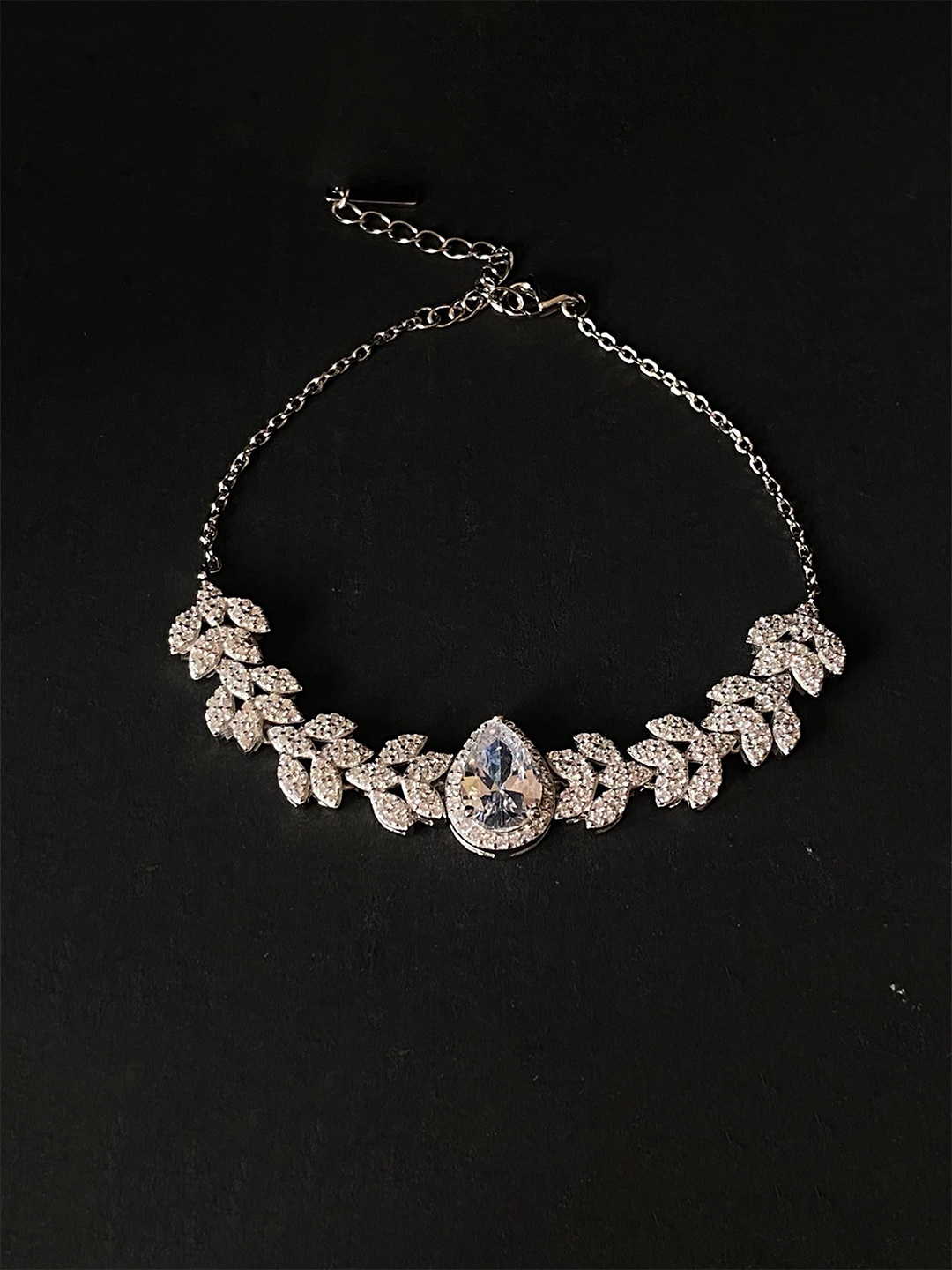 THE WOKE COLLECTION Women Sterling Silver Cubic Zirconia Rhodium-Plated Wraparound Bracelet
THE WOKE COLLECTION Women Sterling Silver Cubic Zirconia Rhodium-Plated Wraparound Bracelet