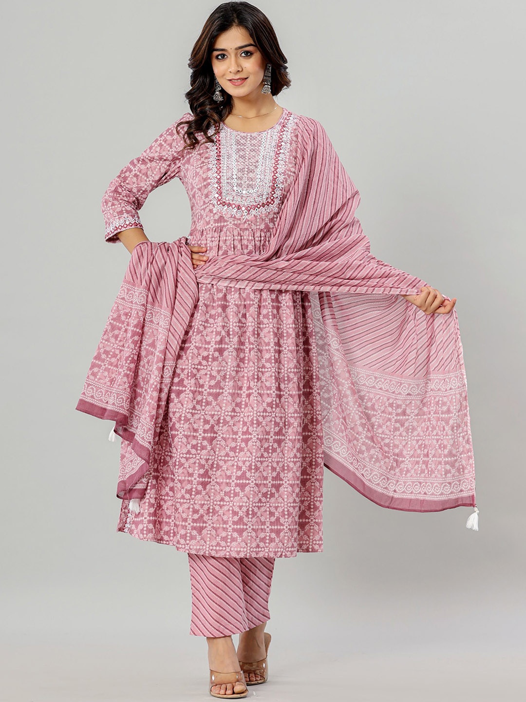 JAIPUR ETHNIC Women Printed Regular Thread Work Pure Cotton Kurta with Trousers & With Dupatta, Pink
JAIPUR ETHNIC Women Printed Regular Thread Work Pure Cotton Kurta with Trousers & With Dupatta, Pink
