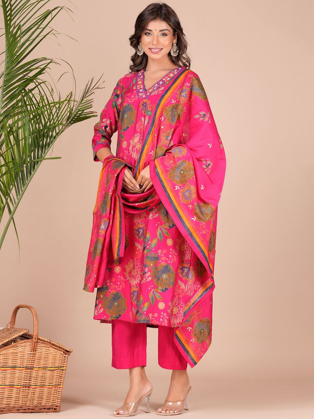 KALINI Women Floral Printed Angrakha Beads and Stones Pure Silk Kurta with Palazzos & With Dupatta, Pink
KALINI Women Floral Printed Angrakha Beads and Stones Pure Silk Kurta with Palazzos & With Dupatta, Pink