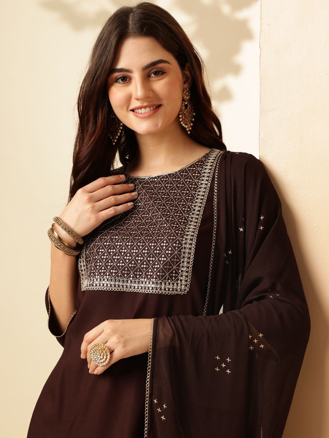 Anouk Brown Ethnic Motifs Yoke Design Straight Sequinned Kurta with Trousers & Dupatta
Anouk Brown Ethnic Motifs Yoke Design Straight Sequinned Kurta with Trousers & Dupatta