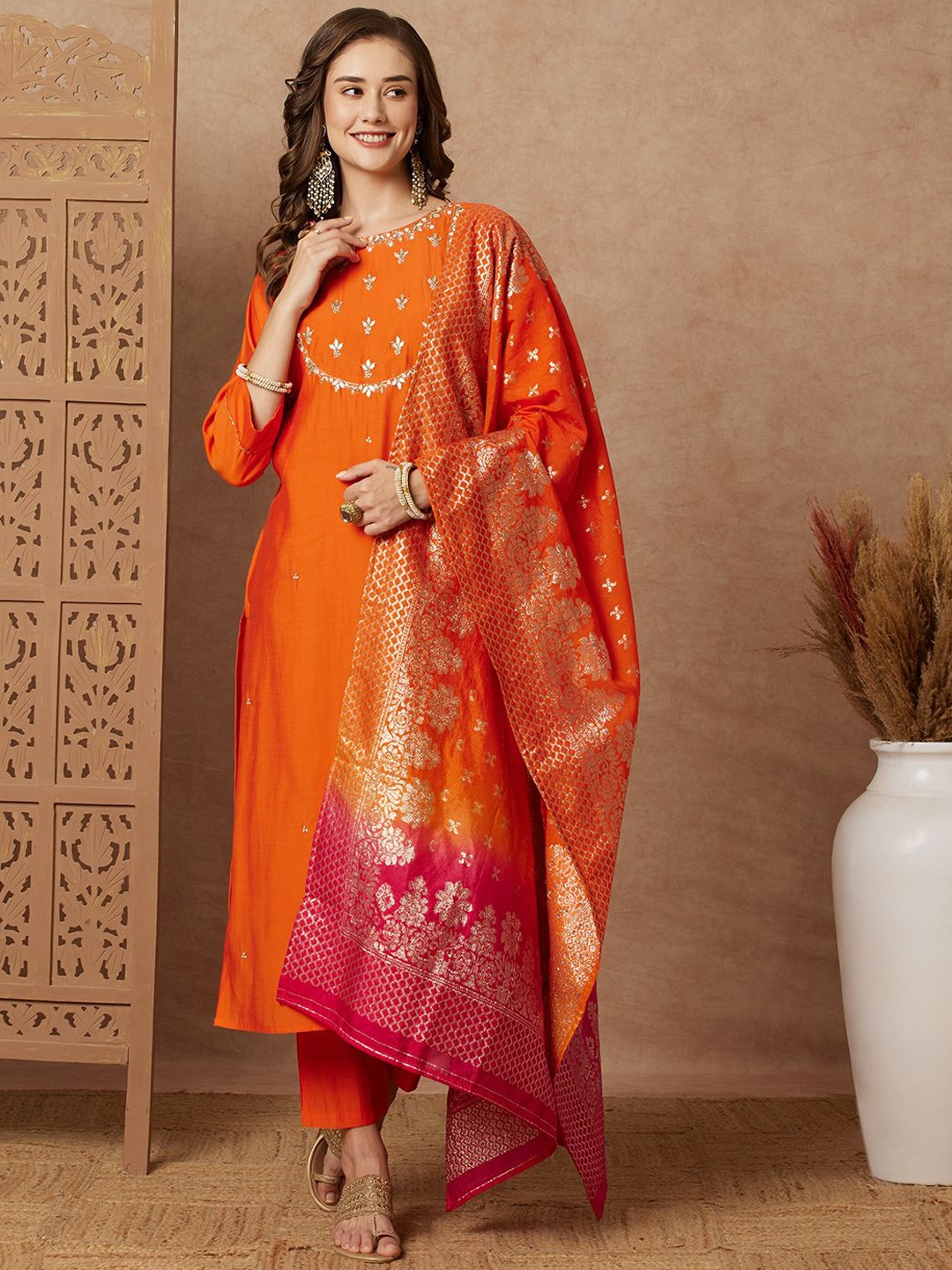 FASHOR Floral Embroidered Straight Beads and Stones Kurta with Trousers & Dupatta, Orange
FASHOR Floral Embroidered Straight Beads and Stones Kurta with Trousers & Dupatta, Orange