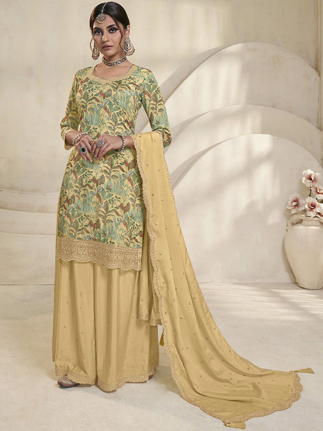 Seerat Floral Printed Regular Silk Chiffon Straight Kurta With Sharara & Dupatta, Yellow
Seerat Floral Printed Regular Silk Chiffon Straight Kurta With Sharara & Dupatta, Yellow