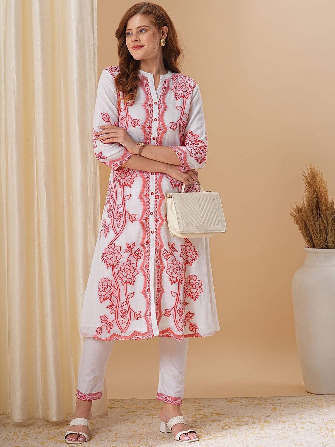 FASHOR Floral Woven Design Mandarin Collar Jacquard A-Line Kurta With Trouser, White
FASHOR Floral Woven Design Mandarin Collar Jacquard A-Line Kurta With Trouser, White
