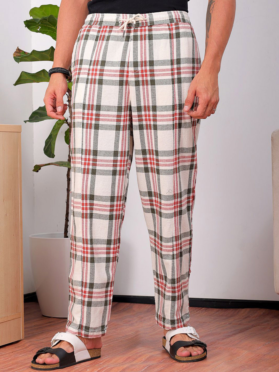 The Indian Garage Co Men Checked Straight Fit Cotton Trousers, Olive
The Indian Garage Co Men Checked Straight Fit Cotton Trousers, Olive