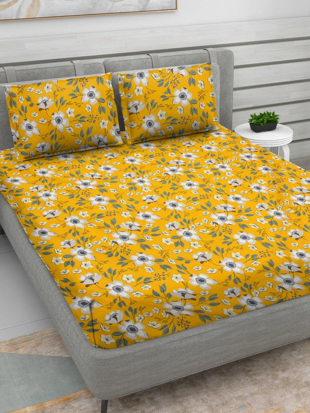 RRC Yellow & White Floral Printed 144 TC Microfiber Queen Bedsheet With 2 Pillow Covers
RRC Yellow & White Floral Printed 144 TC Microfiber Queen Bedsheet With 2 Pillow Covers