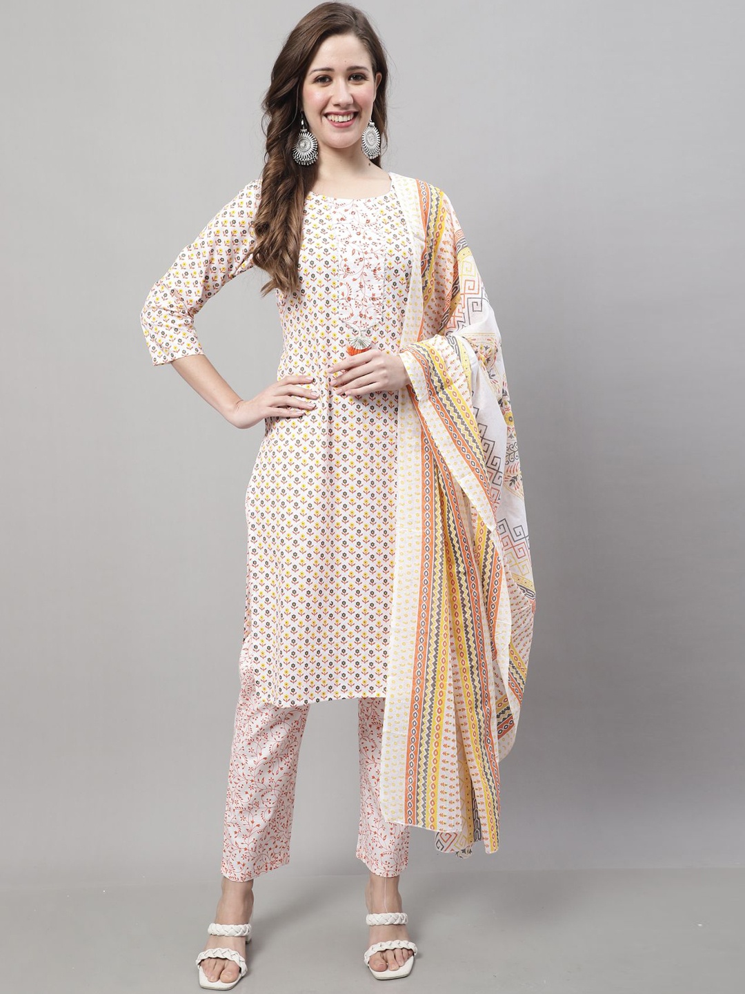 KALINI Floral Printed Regular Pure Cotton Kurta with Trousers & With Dupatta, Off white
KALINI Floral Printed Regular Pure Cotton Kurta with Trousers & With Dupatta, Off white