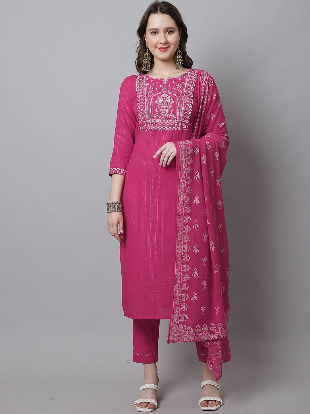 KALINI Floral Yoke Design Regular Pure Cotton Kurta with Trousers & With Dupatta, Pink
KALINI Floral Yoke Design Regular Pure Cotton Kurta with Trousers & With Dupatta, Pink