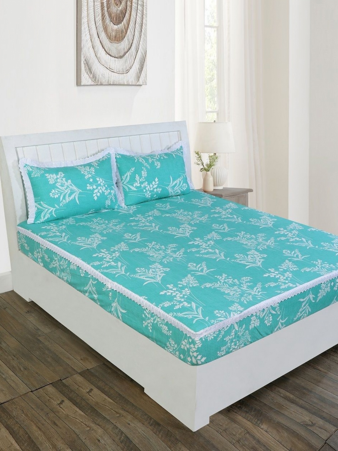 RD TREND Blue & White Printed 210 TC Cotton Fitted King Bedsheet with 2 Pillow Covers
RD TREND Blue & White Printed 210 TC Cotton Fitted King Bedsheet with 2 Pillow Covers