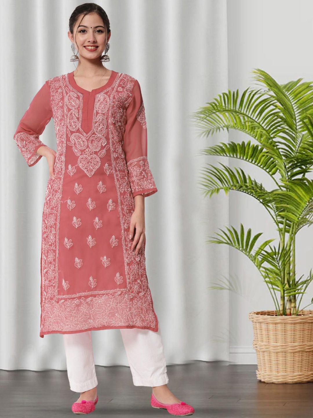 PARAMOUNT CHIKAN Ethnic Motifs Embroidered Chikankari Georgette Straight Kurta, Rust
PARAMOUNT CHIKAN Ethnic Motifs Embroidered Chikankari Georgette Straight Kurta, Rust