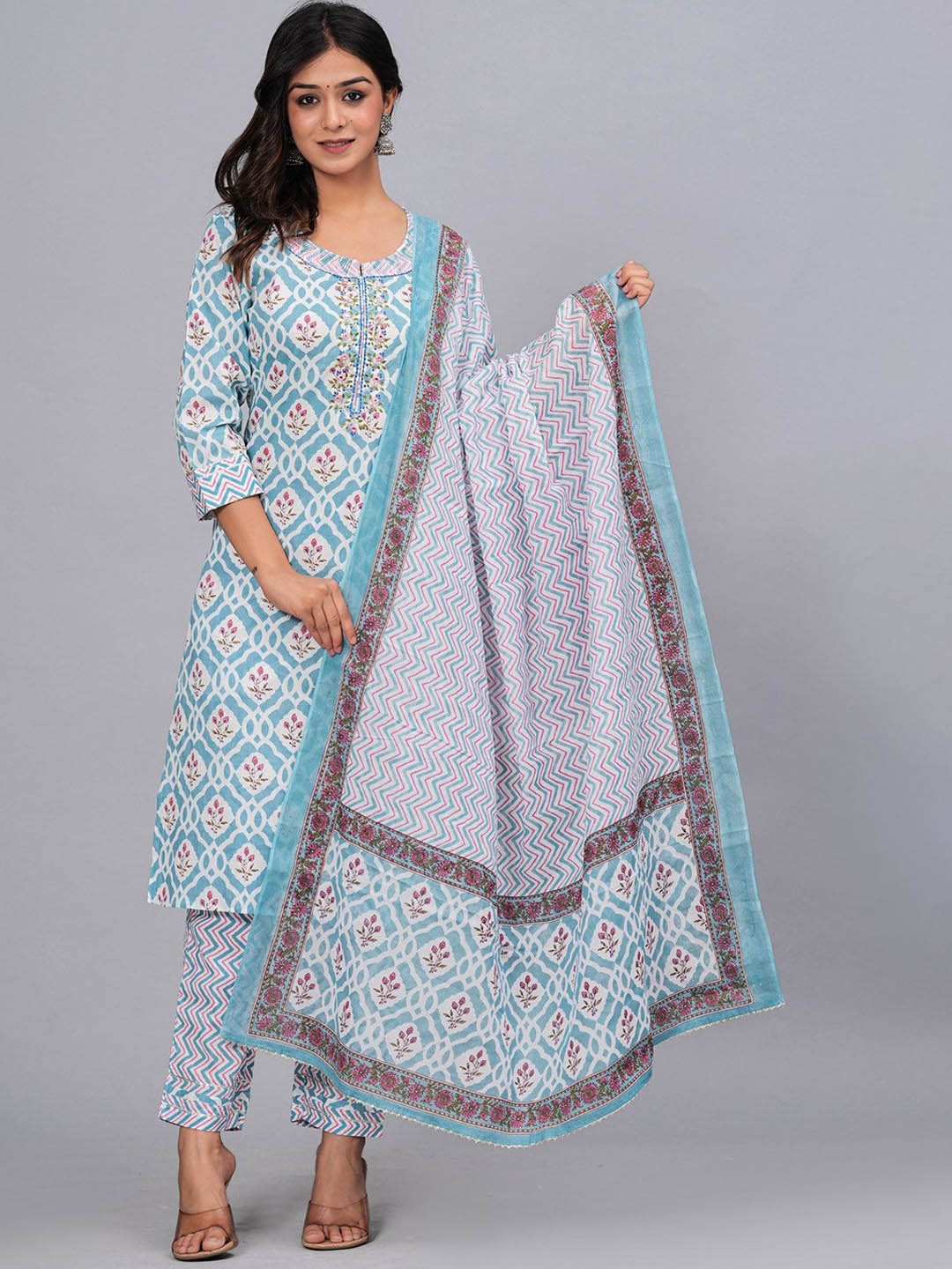 SARAI CREATIONS Floral Printed Pure Cotton Straight Kurta With Trousers & Dupatta, Blue
SARAI CREATIONS Floral Printed Pure Cotton Straight Kurta With Trousers & Dupatta, Blue
