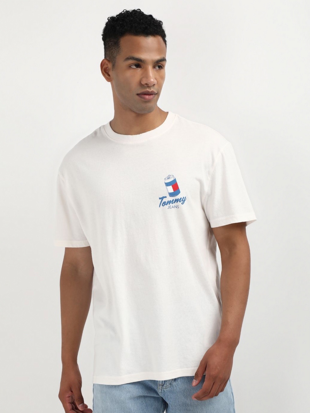 Tommy Hilfiger Men Typography Printed Round Neck Organic Cotton T-shirt, White
Tommy Hilfiger Men Typography Printed Round Neck Organic Cotton T-shirt, White