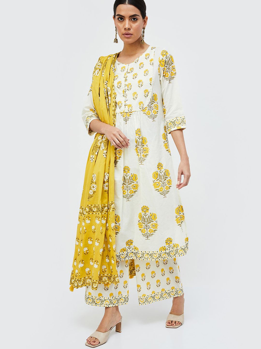Melange by Lifestyle Floral Printed Pure Cotton A-Line Kurta With Palazzos & Dupatta, Yellow
Melange by Lifestyle Floral Printed Pure Cotton A-Line Kurta With Palazzos & Dupatta, Yellow