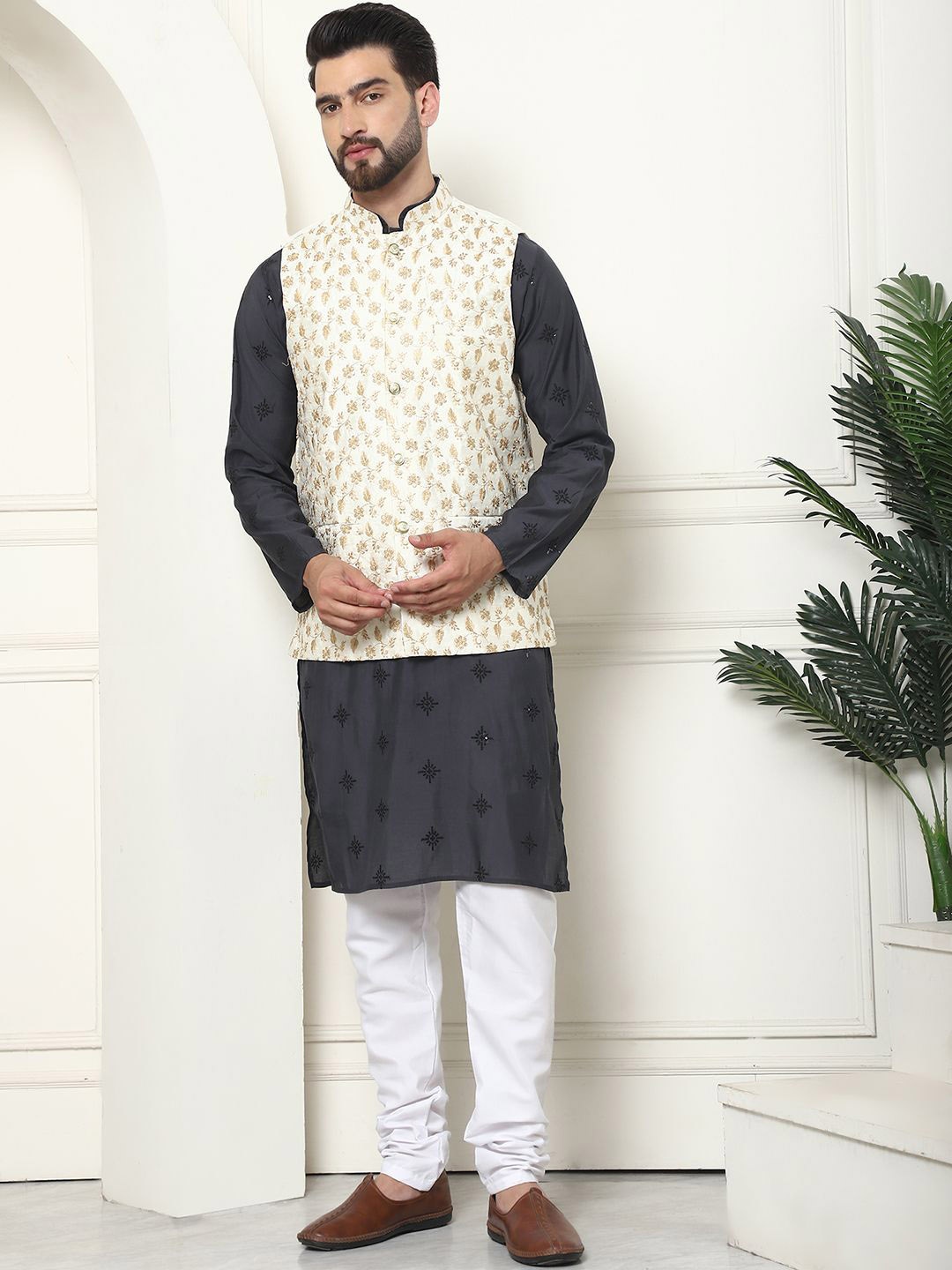 SOJANYA Floral Embroidered Thread Work Cotton Silk Kurta With Churidar & Nehru Jacket, Grey
SOJANYA Floral Embroidered Thread Work Cotton Silk Kurta With Churidar & Nehru Jacket, Grey