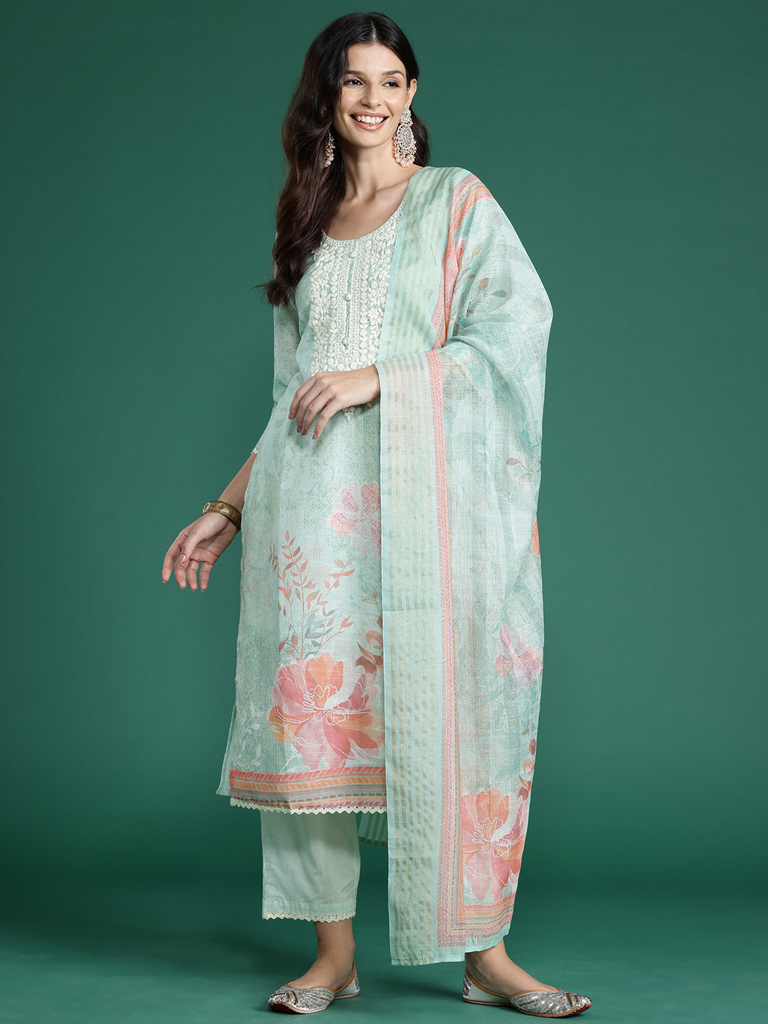 Indo Era Women Floral Printed Regular Thread Work Kurta with Trousers & With Dupatta, Sea green
Indo Era Women Floral Printed Regular Thread Work Kurta with Trousers & With Dupatta, Sea green