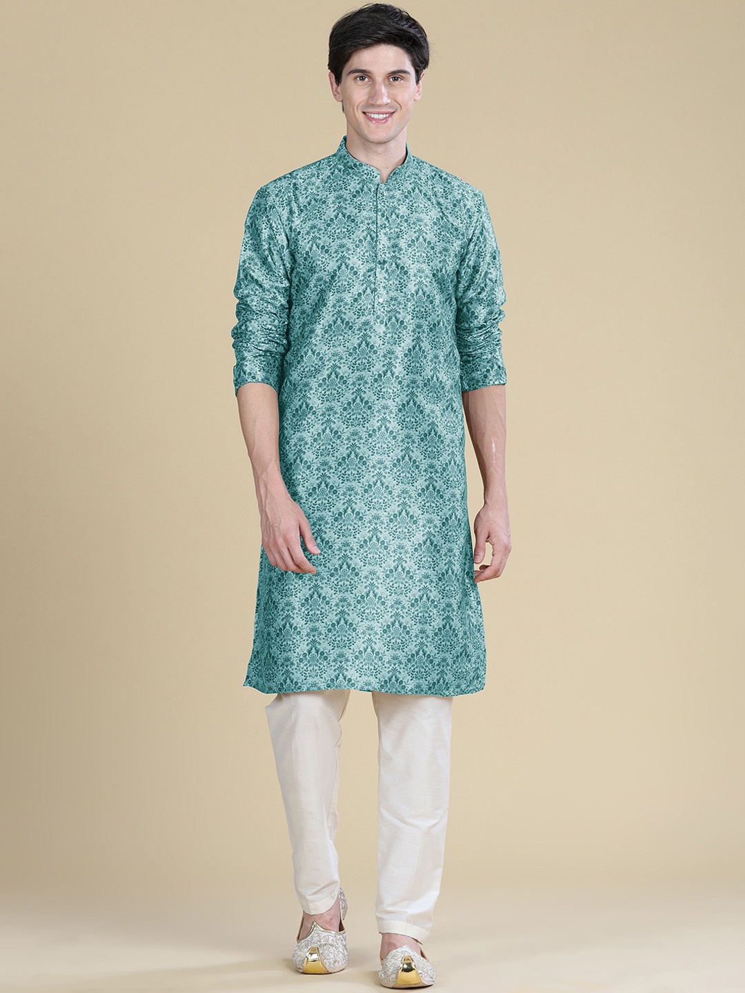 Anouk Ethnic Motifs Printed Mandarin Collar Raw Silk Straight Kurta, Green
Anouk Ethnic Motifs Printed Mandarin Collar Raw Silk Straight Kurta, Green