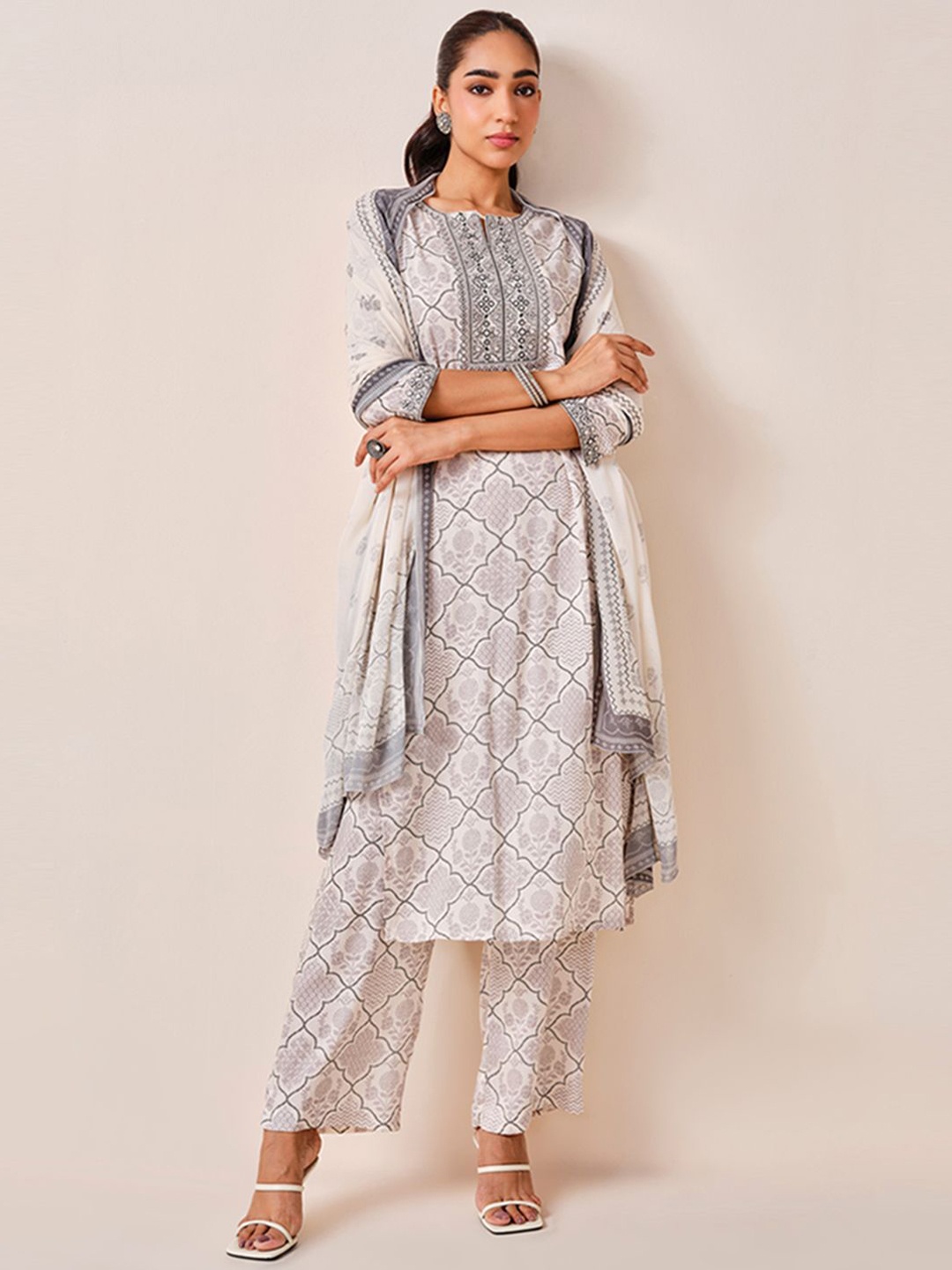 Global Desi Ethnic Motifs Printed Mirror Work Straight Kurta With Palazzos & Dupatta, Off white
Global Desi Ethnic Motifs Printed Mirror Work Straight Kurta With Palazzos & Dupatta, Off white