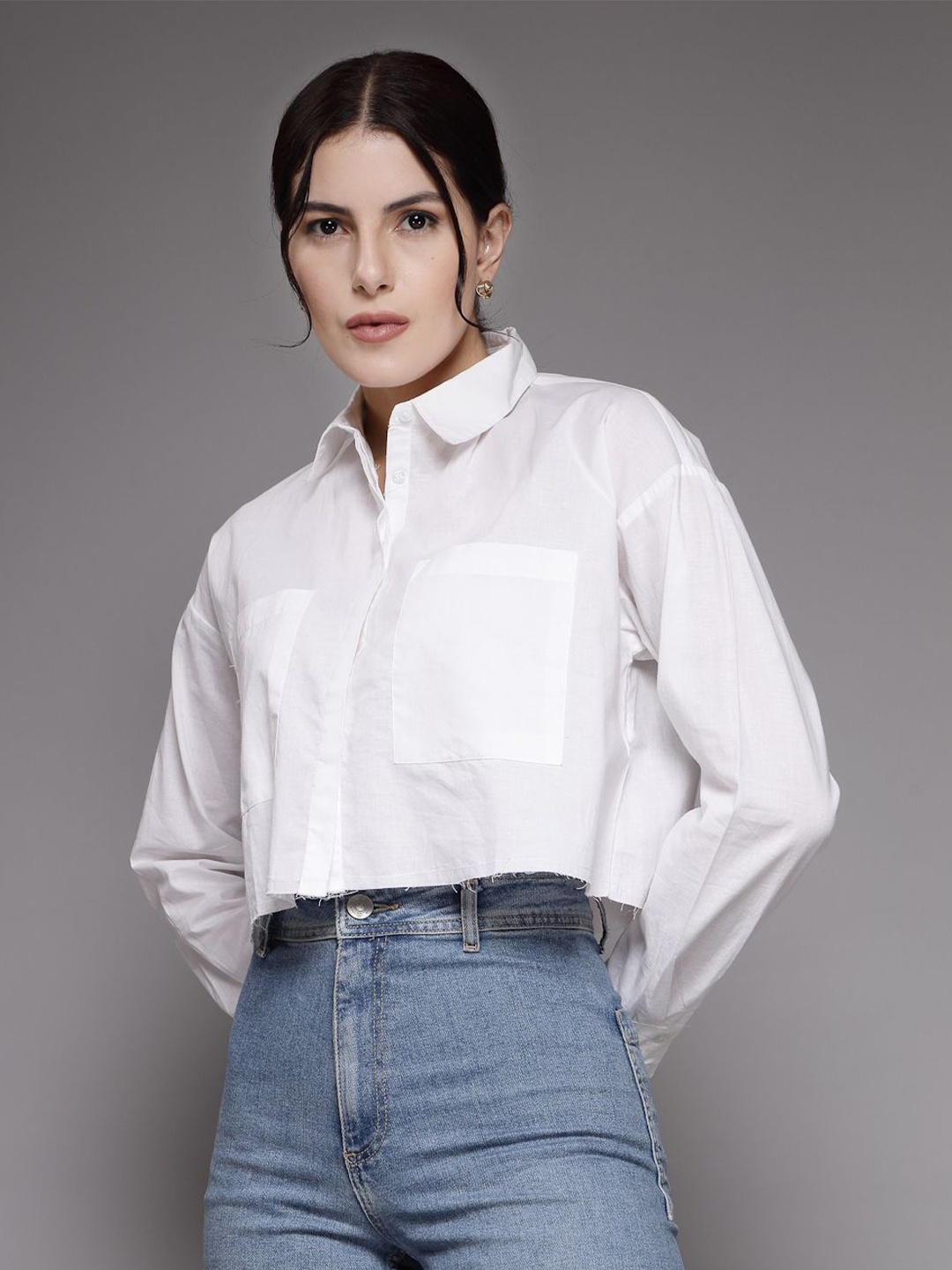 The Roadster Lifestyle Co. Women Solid Comfort Pure Cotton Pockets Oversized Shirt, White
The Roadster Lifestyle Co. Women Solid Comfort Pure Cotton Pockets Oversized Shirt, White