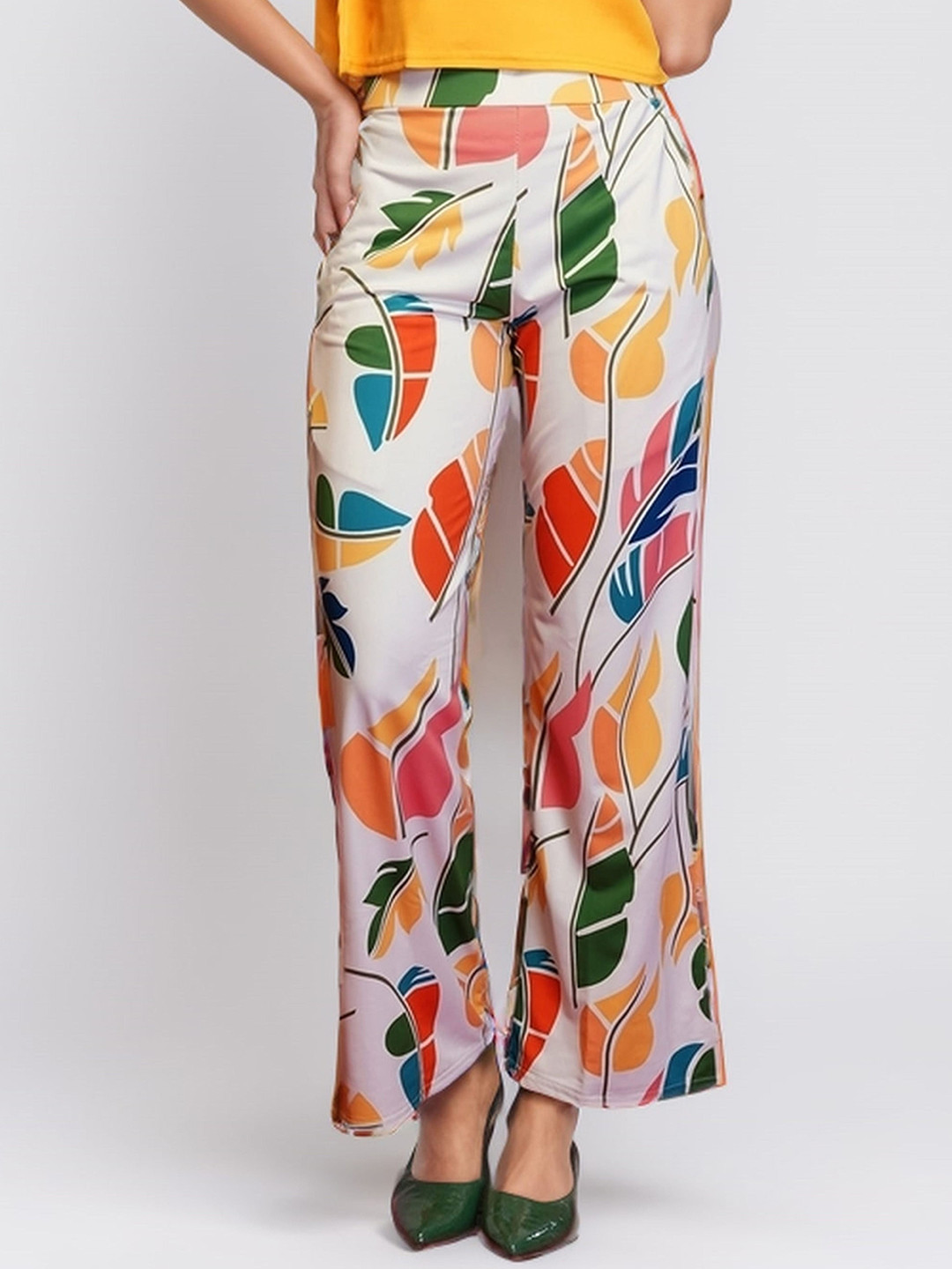 DressBerry Women Printed Classic High-Rise Loose Fit Easy Wash Trousers, White
DressBerry Women Printed Classic High-Rise Loose Fit Easy Wash Trousers, White