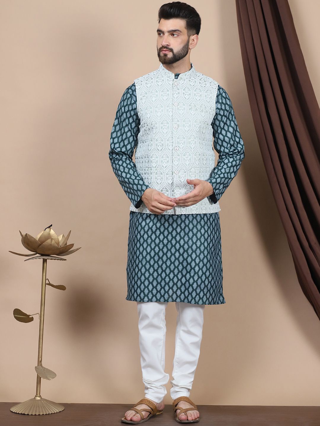 Anouk Floral Printed Regular Pure Cotton Straight Kurta With Churidar & Nehru Jacket, Green
Anouk Floral Printed Regular Pure Cotton Straight Kurta With Churidar & Nehru Jacket, Green
