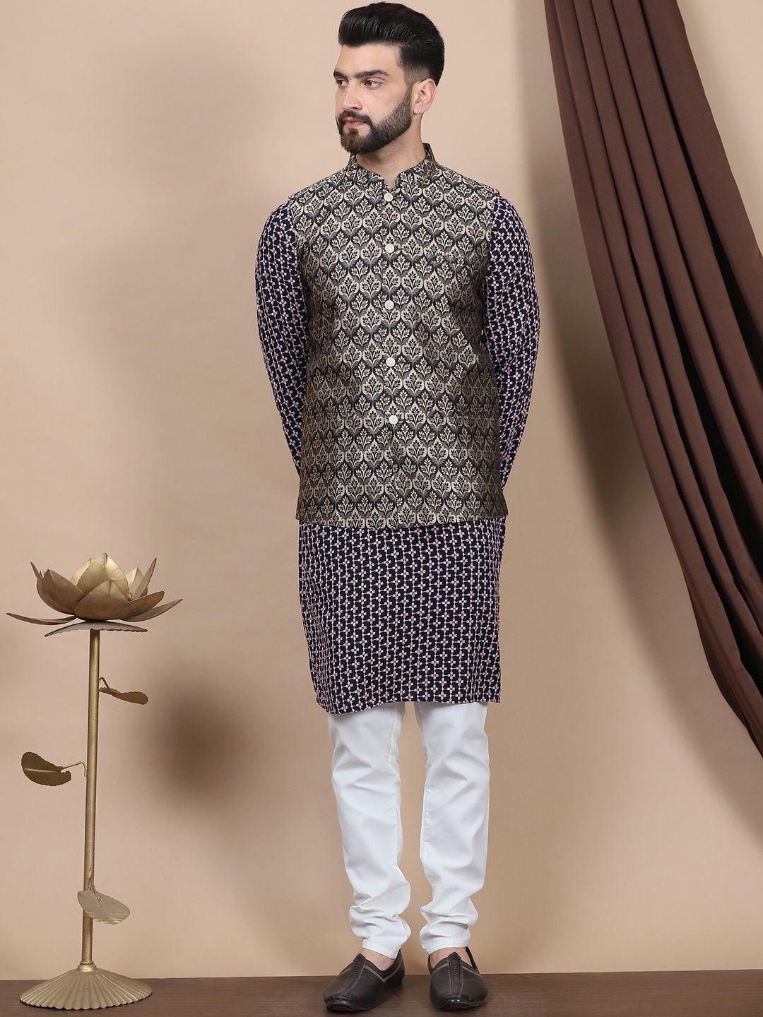 Anouk Geometric Embroidered Pure Cotton Straight Kurta With Churidar & Nehru Jacket, Black
Anouk Geometric Embroidered Pure Cotton Straight Kurta With Churidar & Nehru Jacket, Black