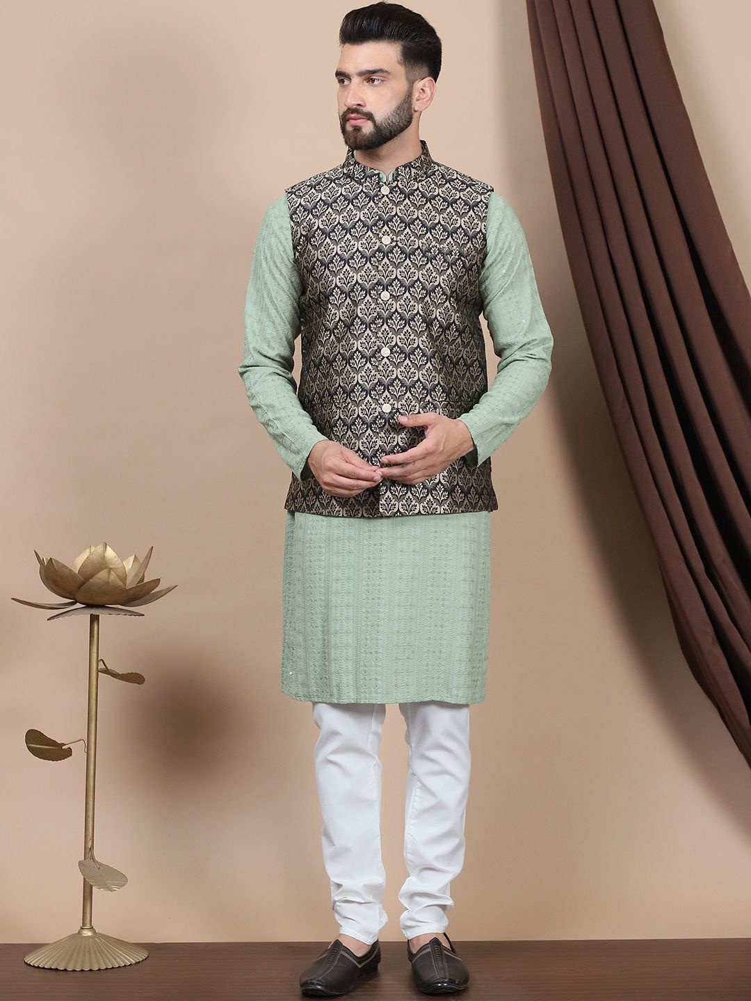 Anouk Floral Embroidered Pure Cotton Sequinned Straight Kurta With Churidar & Nehru Jacket, Green
Anouk Floral Embroidered Pure Cotton Sequinned Straight Kurta With Churidar & Nehru Jacket, Green
