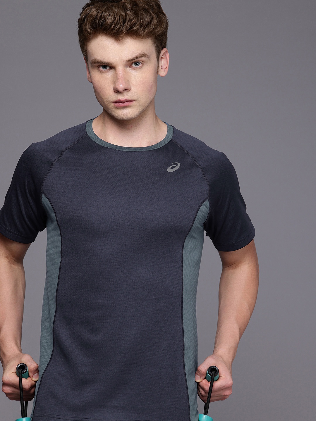 ASICS Self-Design Colorblocked Raglan Sleeves Actibreeze Training T-shirt, Navy blue
ASICS Self-Design Colorblocked Raglan Sleeves Actibreeze Training T-shirt, Navy blue