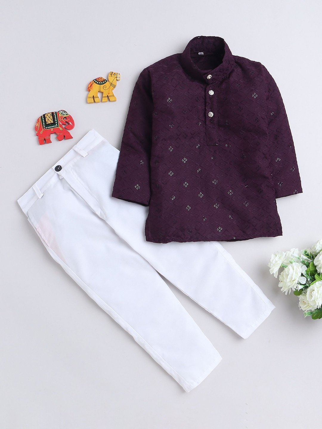BAESD Boys Floral Embroidered Regular Thread Work Pure Cotton Kurta with Trousers, Purple
BAESD Boys Floral Embroidered Regular Thread Work Pure Cotton Kurta with Trousers, Purple
