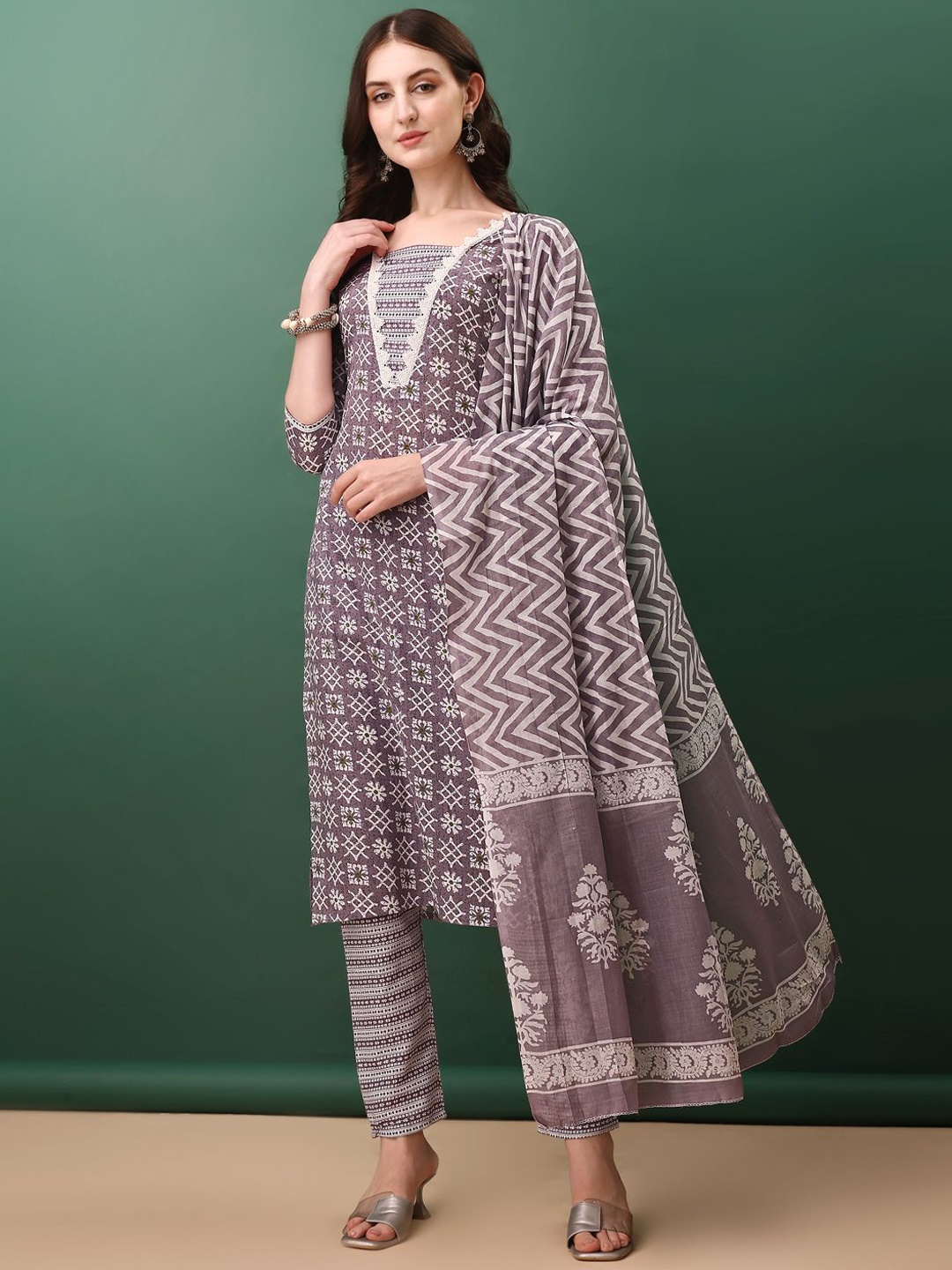 KALINI Ethnic Motifs Printed Regular Straight Kurta With Trousers & Dupatta, Lavender
KALINI Ethnic Motifs Printed Regular Straight Kurta With Trousers & Dupatta, Lavender