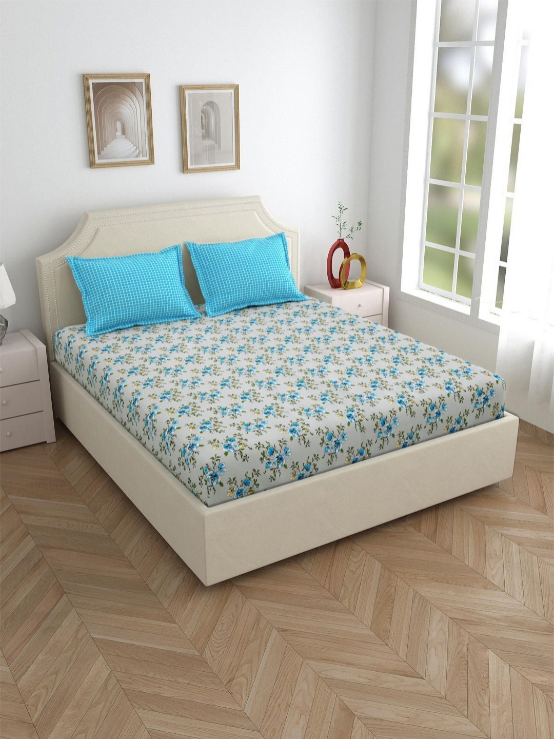 Salona Bichona Grey & Blue Printed 144 TC Pure Cotton King Bedsheet With 2 Pillow Covers
Salona Bichona Grey & Blue Printed 144 TC Pure Cotton King Bedsheet With 2 Pillow Covers