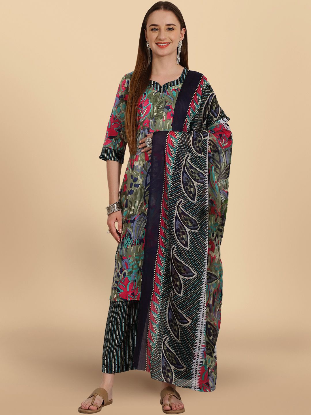 7Threads Floral Printed Regular Pure Cotton Straight Kurta With Palazzos & Dupatta, Green
7Threads Floral Printed Regular Pure Cotton Straight Kurta With Palazzos & Dupatta, Green
