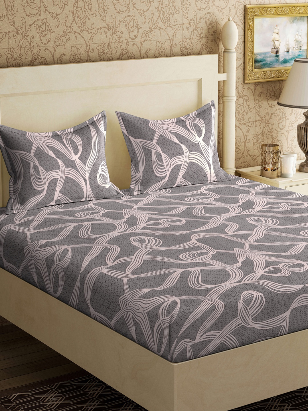 KLOTTHE Grey & White Abstract Printed 300 TC Fitted King Bedsheet With 2 Pillow Covers
KLOTTHE Grey & White Abstract Printed 300 TC Fitted King Bedsheet With 2 Pillow Covers