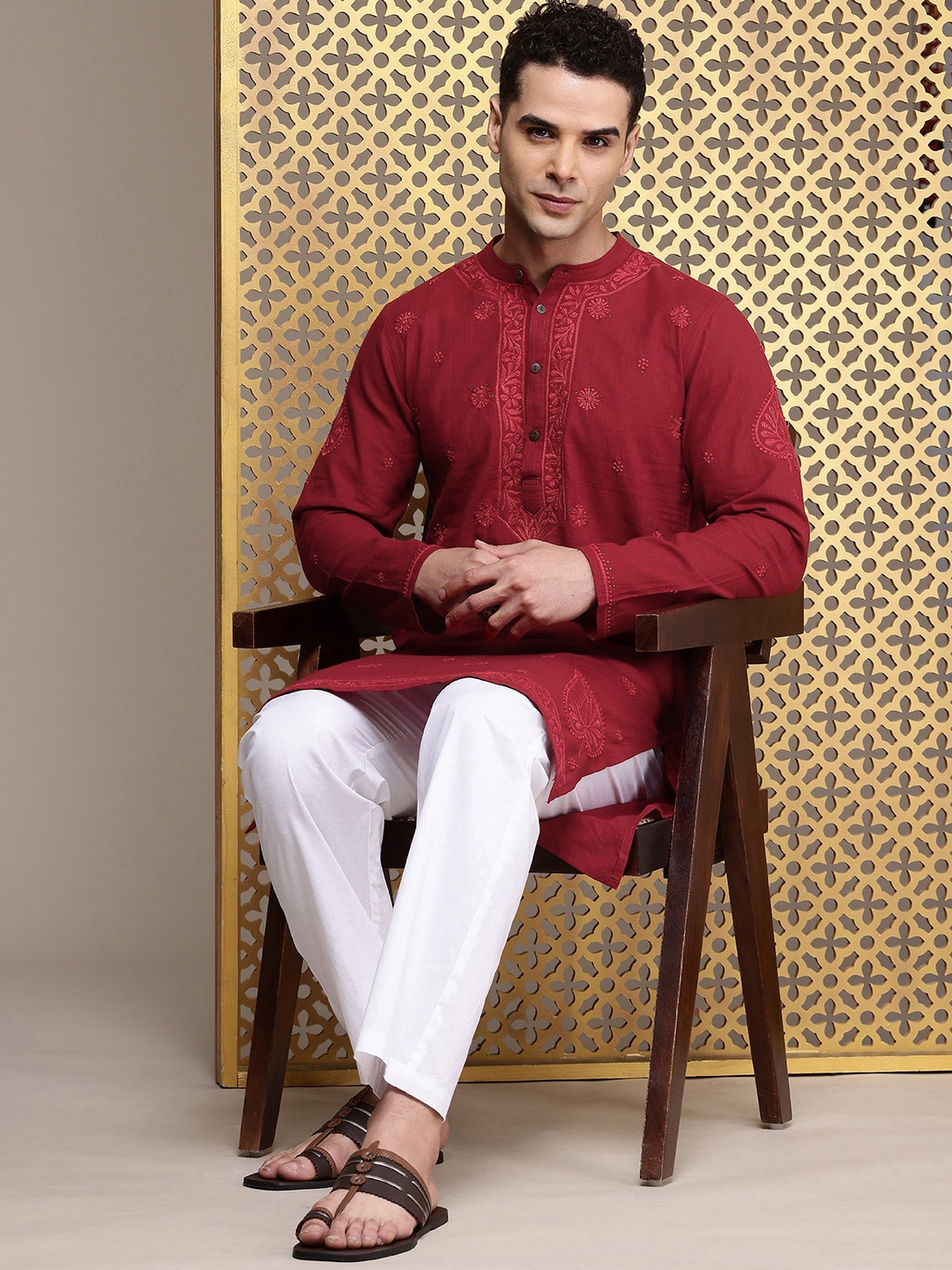 House of Pataudi Pure Cotton Chikankari Thread Work Jashn Kurta & Trousers, Maroon
House of Pataudi Pure Cotton Chikankari Thread Work Jashn Kurta & Trousers, Maroon