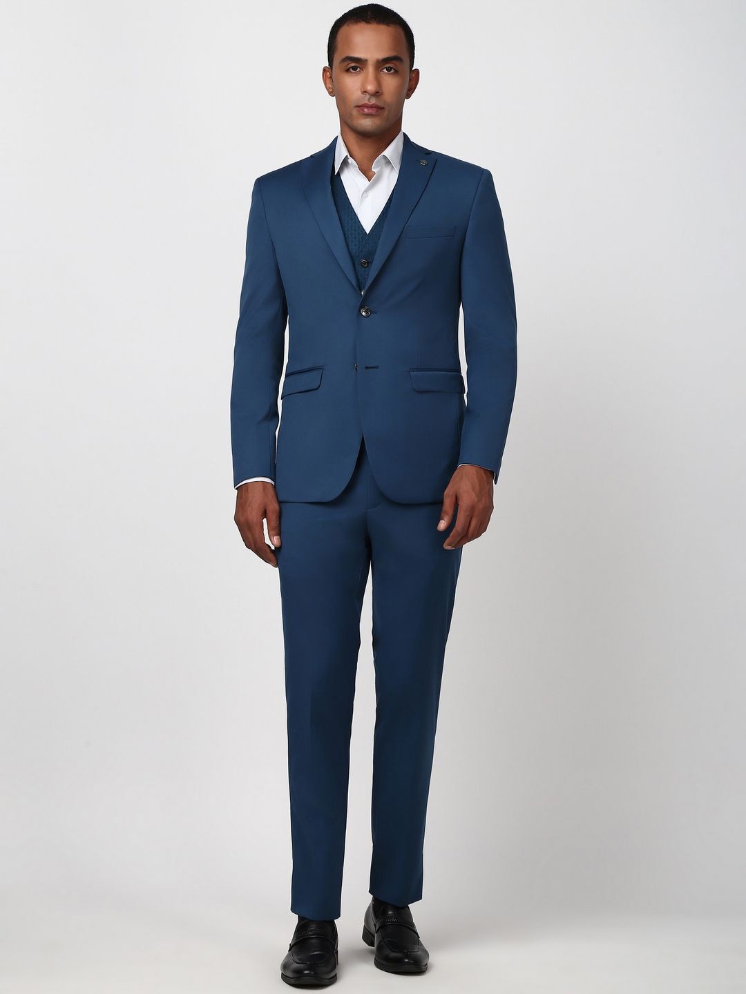 Peter England Elite Men Solid Slim-Fit Single-Breasted Three-Piece Formal Suit, Blue
Peter England Elite Men Solid Slim-Fit Single-Breasted Three-Piece Formal Suit, Blue
