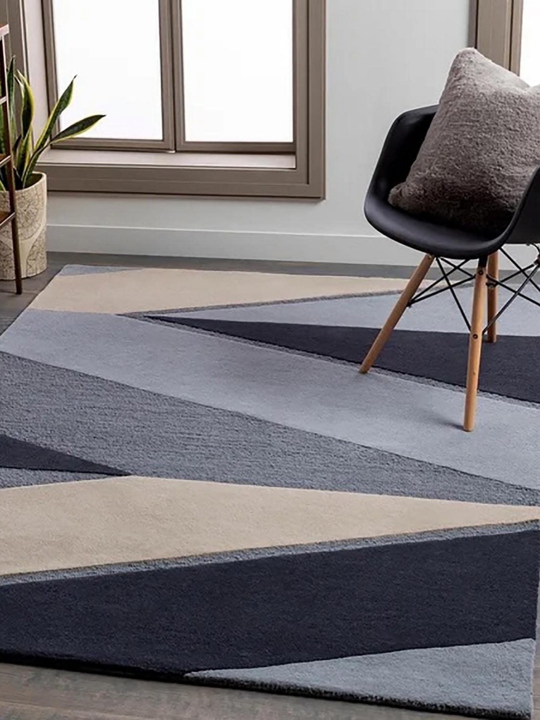 Safiya Carpet Grey & Beige Geometric Printed Hand-Tufted Woollen Carpet
Safiya Carpet Grey & Beige Geometric Printed Hand-Tufted Woollen Carpet