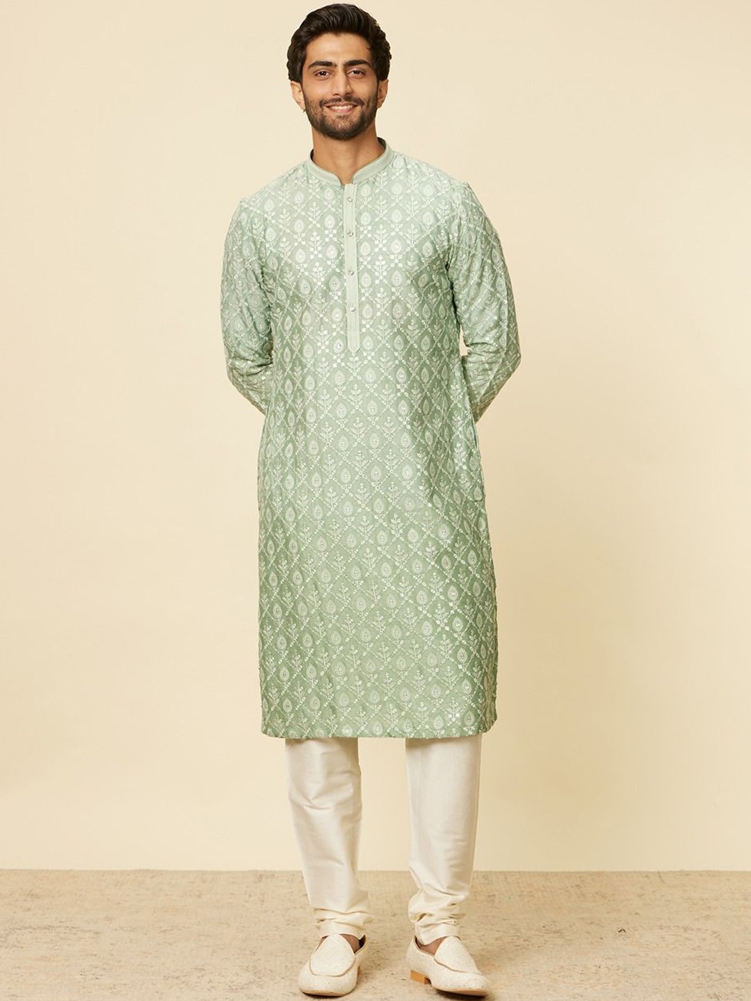 Twamev Ethnic Motifs Embroidered Mandarin Collar Thread Work Straight Kurta With Churidar, Green
Twamev Ethnic Motifs Embroidered Mandarin Collar Thread Work Straight Kurta With Churidar, Green
