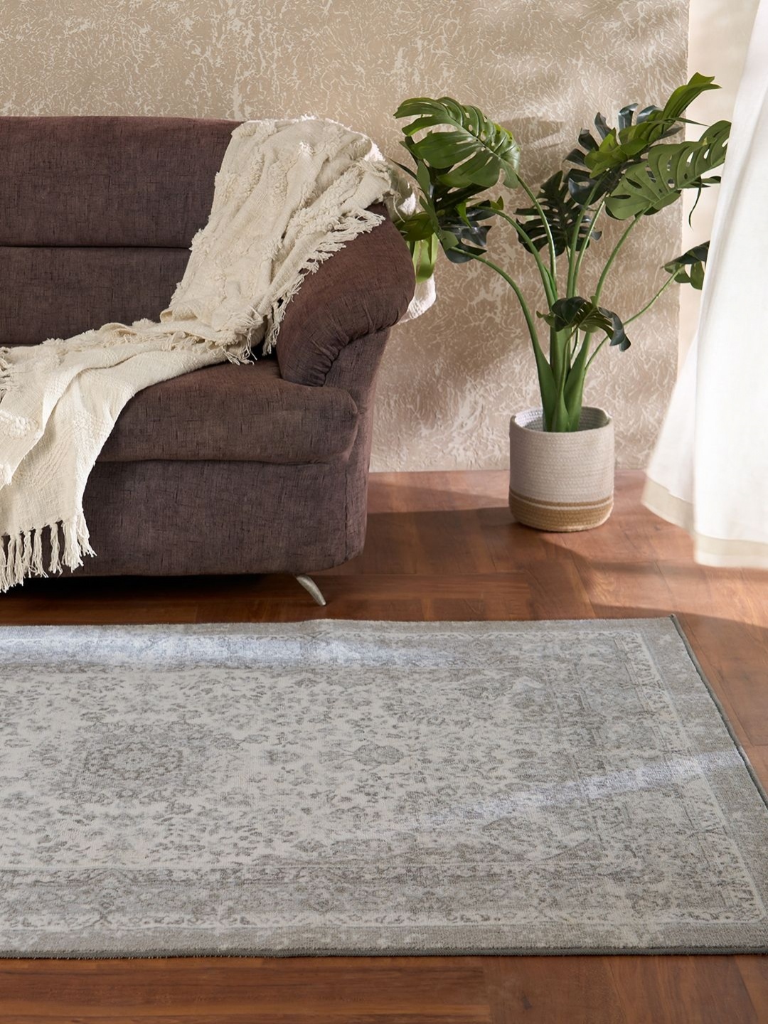 Welspun Grey & Cream Coloured Ethnic Motifs Printed Rectangle Shaped Anti-Skid Carpet
Welspun Grey & Cream Coloured Ethnic Motifs Printed Rectangle Shaped Anti-Skid Carpet