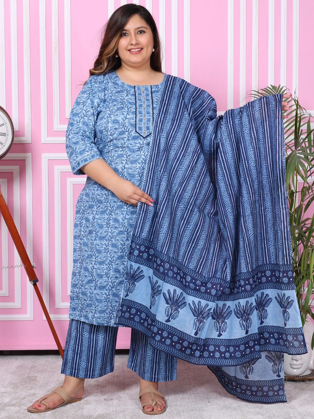 KALINI Plus Size Floral Printed Pure Cotton Straight Kurta with Palazzos & Dupatta, Blue
KALINI Plus Size Floral Printed Pure Cotton Straight Kurta with Palazzos & Dupatta, Blue