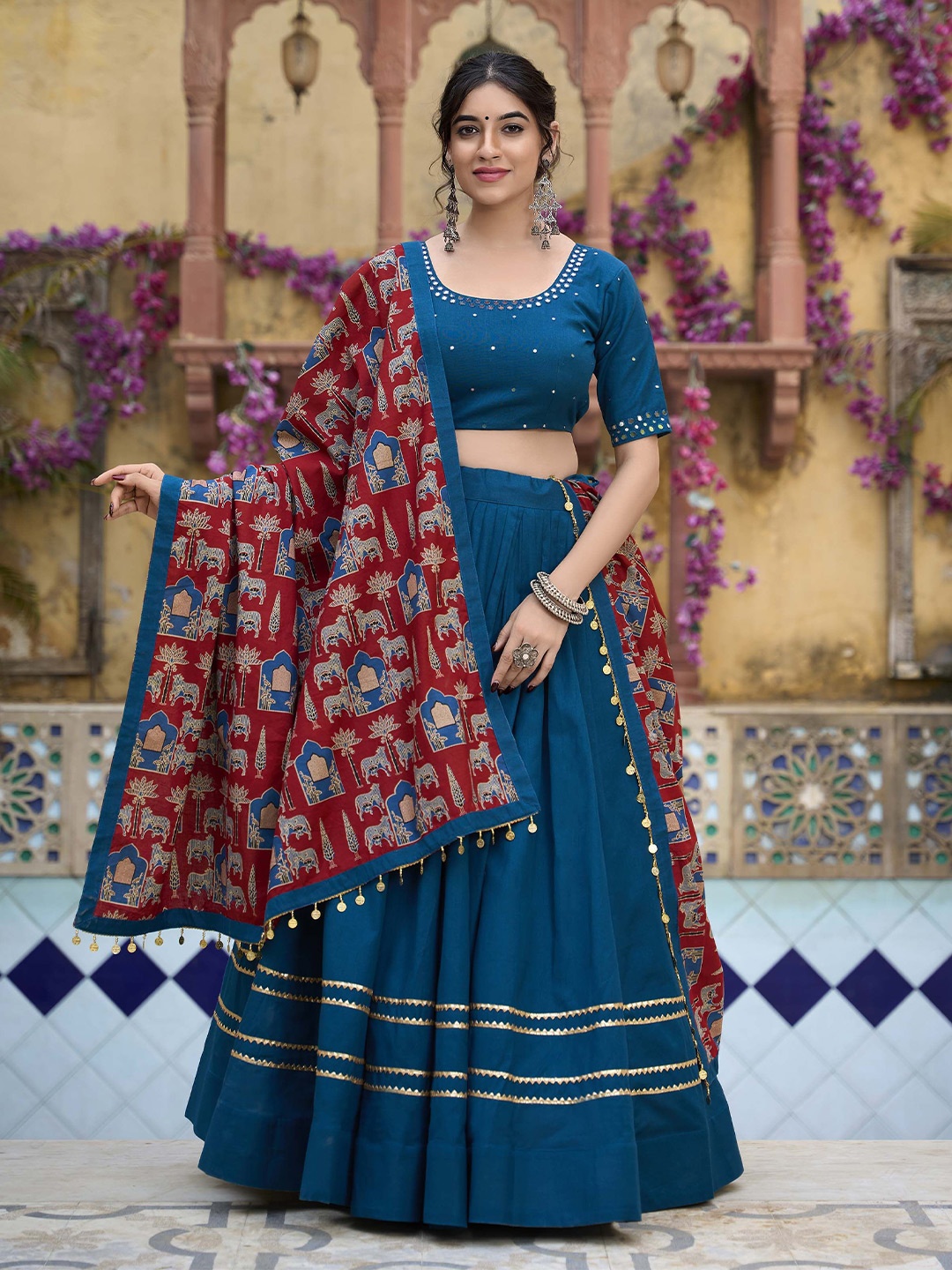 LOOKNBOOK ART Embroidered Square Neck Gotta Patti Cotton Ready to Wear Lehenga Choli, Turquoise blue
LOOKNBOOK ART Embroidered Square Neck Gotta Patti Cotton Ready to Wear Lehenga Choli, Turquoise blue