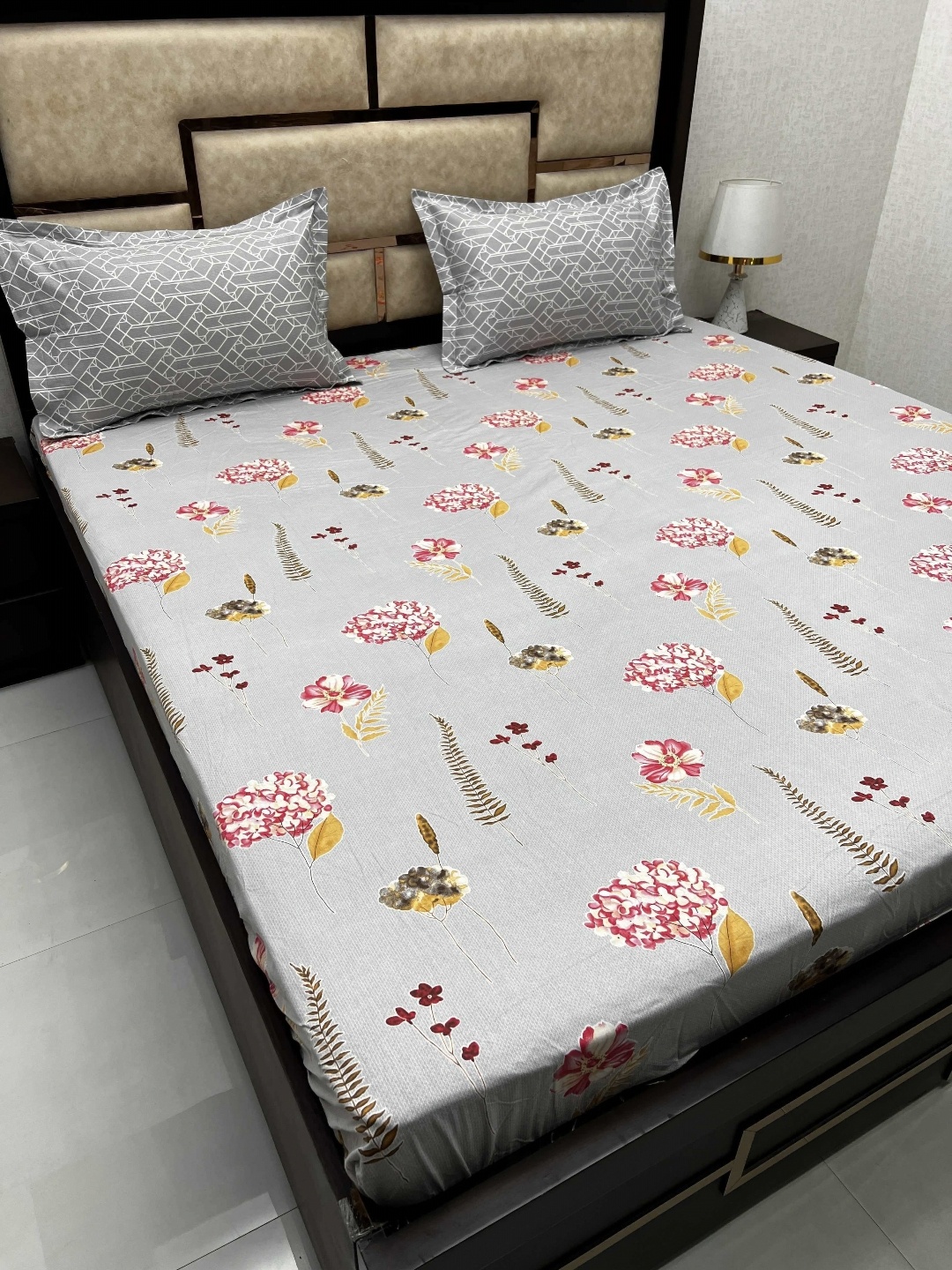 Pure Decor Grey Printed Pure Cotton 380TC Fitted Super King Bedsheet With 2 Pillow Covers
Pure Decor Grey Printed Pure Cotton 380TC Fitted Super King Bedsheet With 2 Pillow Covers