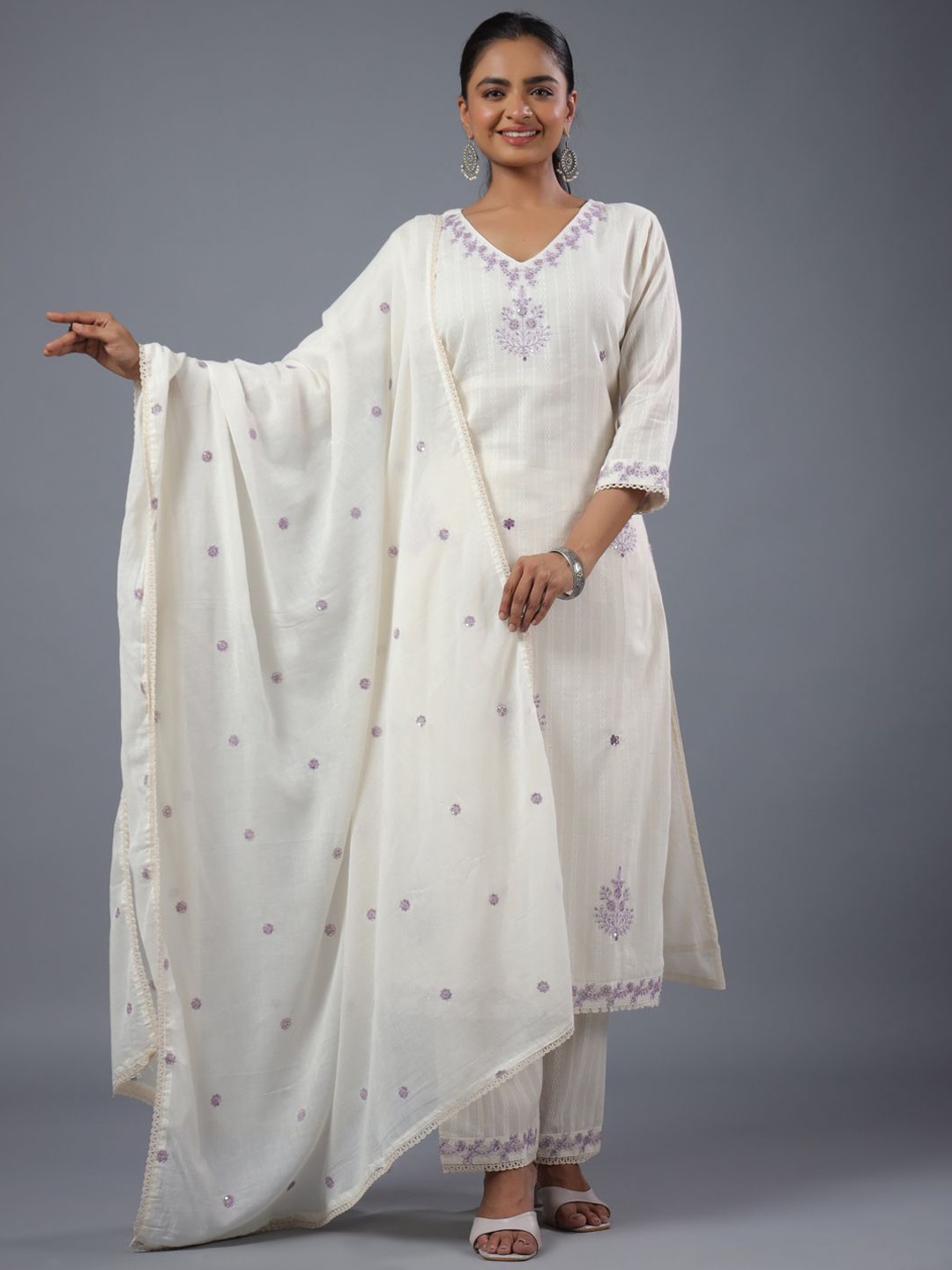 Amchoor Floral Embroidered Sequinned Straight Kurta With Trousers & Dupatta, Off white
Amchoor Floral Embroidered Sequinned Straight Kurta With Trousers & Dupatta, Off white