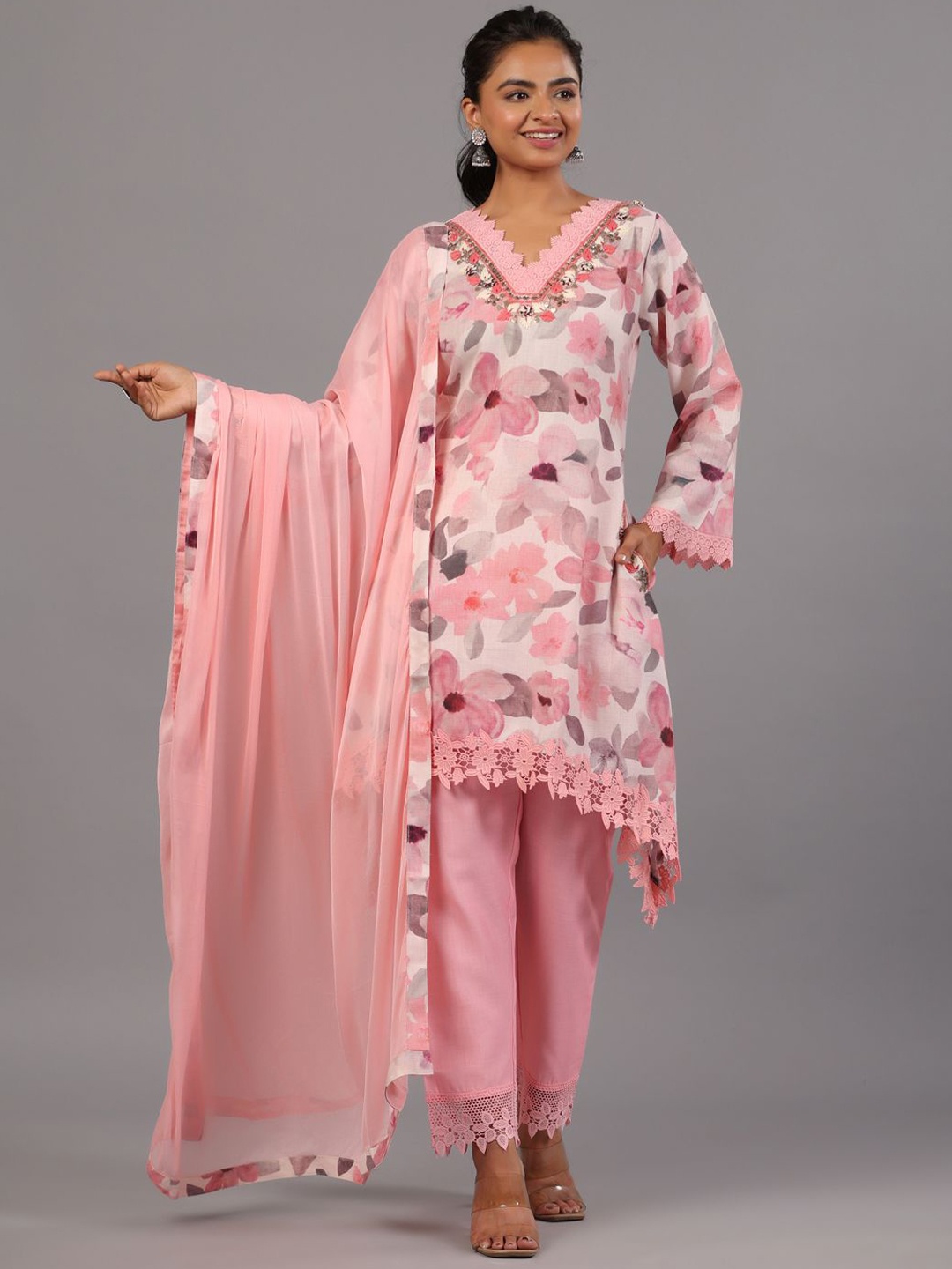 Amchoor Floral Printed Flared Sleeves Thread Work Asymmetric Kurta With Trousers & Dupatta, Pink
Amchoor Floral Printed Flared Sleeves Thread Work Asymmetric Kurta With Trousers & Dupatta, Pink