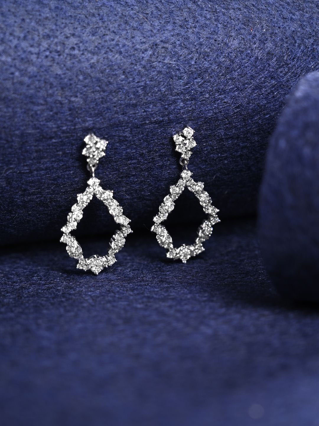 Clara 925 Sterling Silver Rhodium Plated Cubic Zirconia Teardrop Shaped Drop Earrings
Clara 925 Sterling Silver Rhodium Plated Cubic Zirconia Teardrop Shaped Drop Earrings