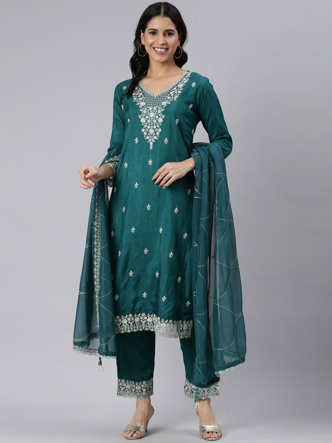 Neerus Floral Embroidered Regular Raw Silk Straight Kurta With Trousers & Dupatta, Green
Neerus Floral Embroidered Regular Raw Silk Straight Kurta With Trousers & Dupatta, Green