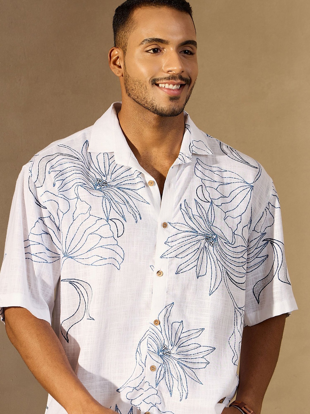 DENNISON Men Floral Printed Cuban Collar Drop Shoulder Oversized Casual Shirt, White
DENNISON Men Floral Printed Cuban Collar Drop Shoulder Oversized Casual Shirt, White