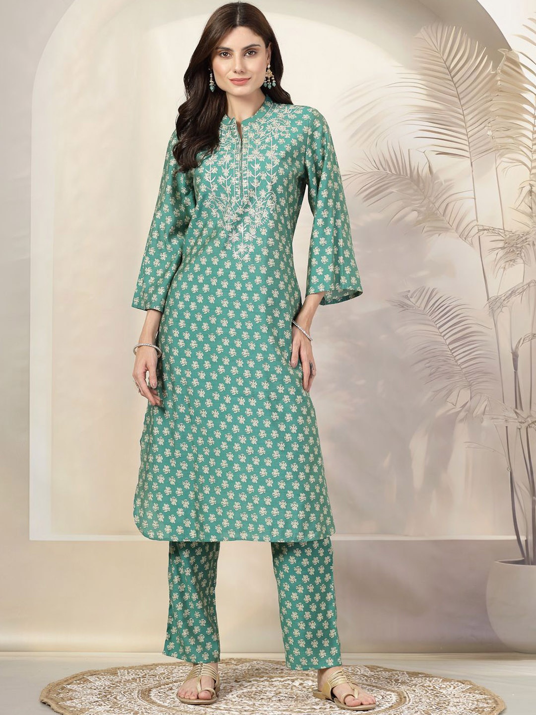 Nayam By Lakshita Floral Printed Mandarin Collar Straight Kurta With Trousers, Teal
Nayam By Lakshita Floral Printed Mandarin Collar Straight Kurta With Trousers, Teal